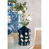 Taylor-Vase-Blue-Roomshot1