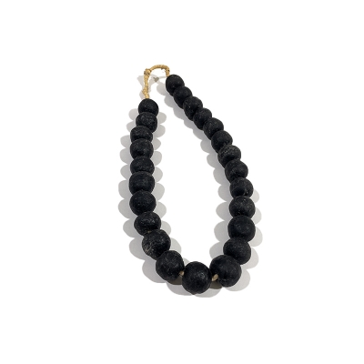 Nambia-Black-Beads-Front1